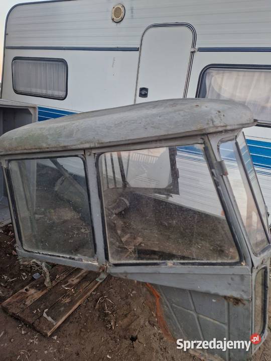 Kabina do c 328 330 Płońsk