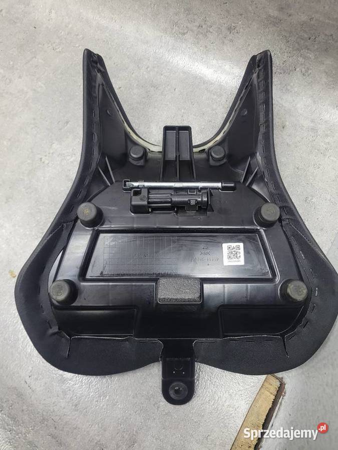 SUZUKI GSX8R GSX 8 R OEM SIEDZENIE KANAPA FOTEL