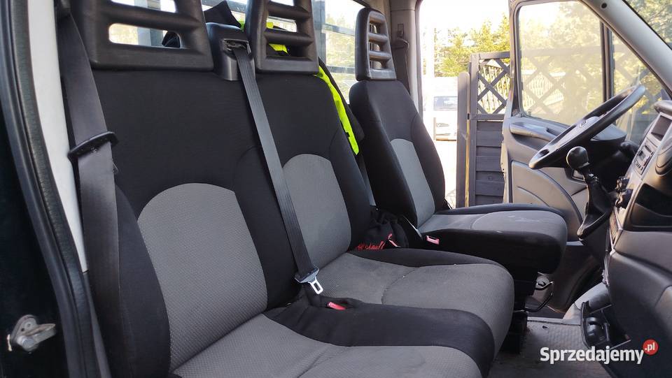 Iveco Daily 40C13 Skrzynia 46 metra nieuszkodzony Bytów