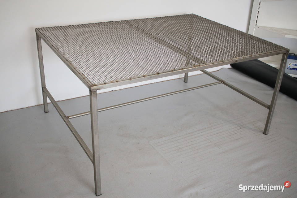 Stół masarski obróbczy z kratką Pszczyna