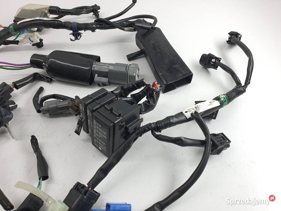 Wtyczka Kostka Wiazka Instalacja Przekaznik Wiązki elektryczne Łódź