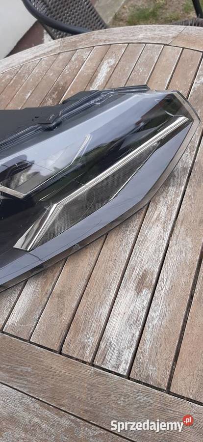 Lampa przednia prawa Volkswagen Polo VI wysyłka