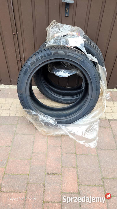 Opony całoroczne 23545 r19 nowe 19cale Samochodowe Czartki