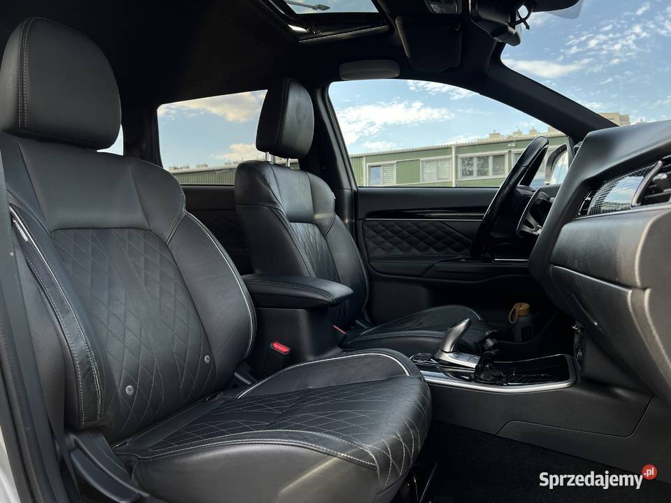 Mitsubishi Outlander PHEV 2019 napęd 4x4 mazowieckie Warszawa