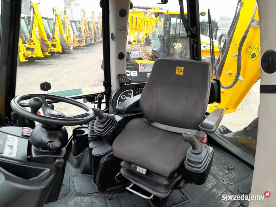 JCB 3CX 2017R KOPARKOŁADOWARKA 2CX 4CX CAT CASE Rok produkcji 2017 Krotoszyn