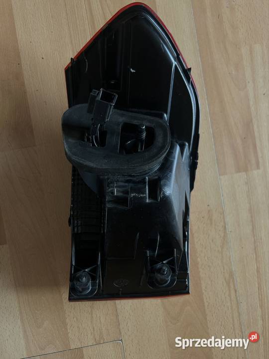 Lampa tylna prawa LED VW Touran 5TA 20152016 śląskie Glinica