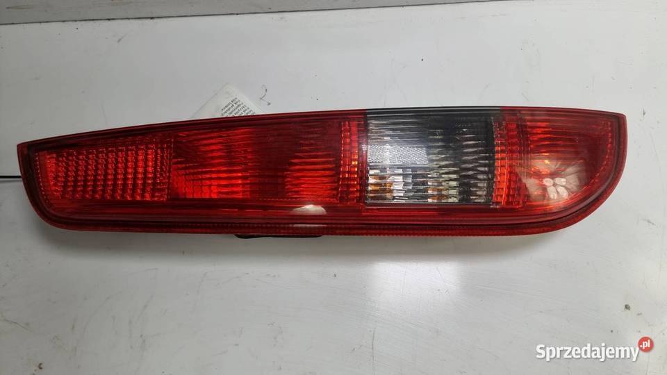LAMPA LEWA TYŁ FORD FOCUS Lipno sprzedam