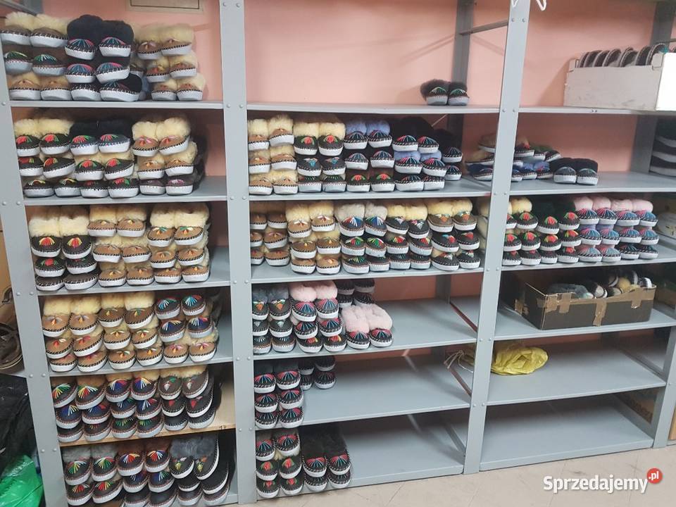 PANTOFLE BAMBOSZE KAPCIE ZAKOPIANKI KOŻUCHOWE Zakopane