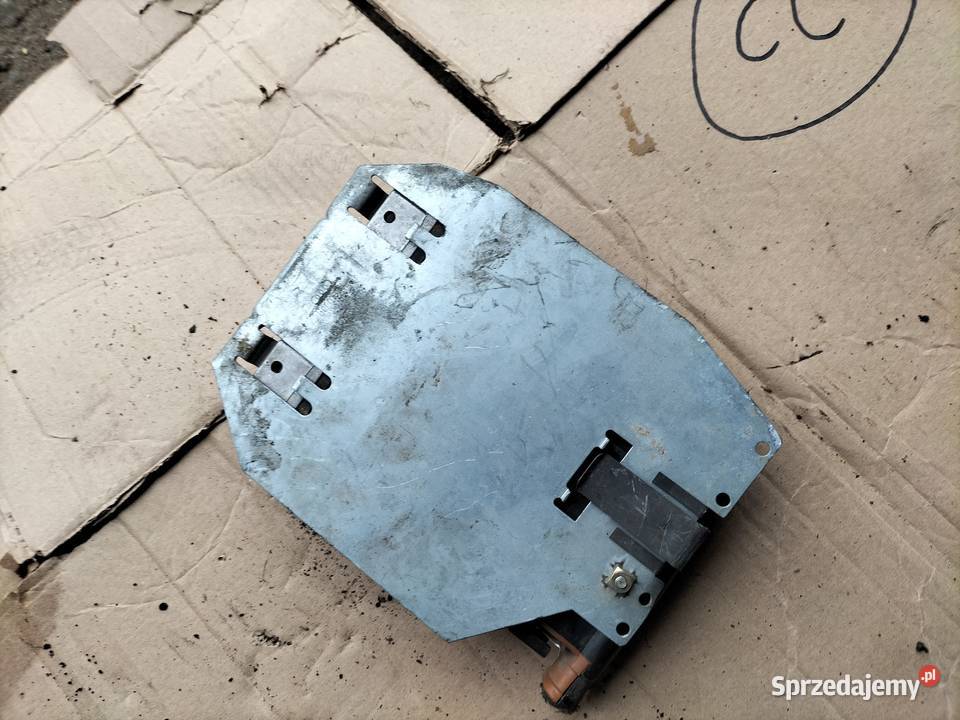 KOMPUTER STEROWNIK MODUŁ AUDI 80 0261200273 Kamień-Kolonia sprzedam