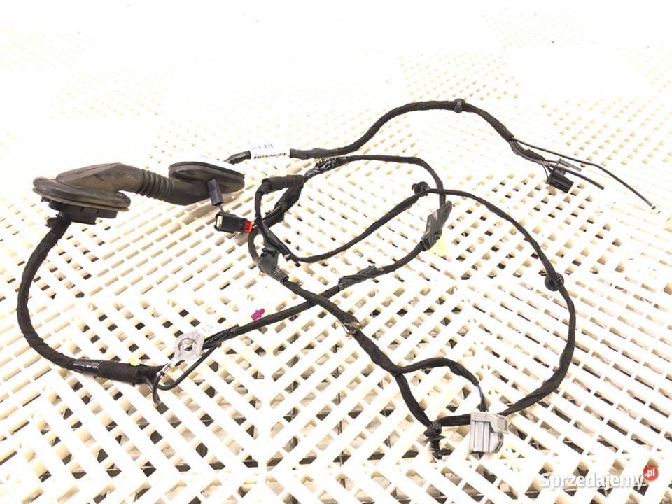 WIĄZKA KLAPY BAGAŻNIKA TYŁ FORD FOCUS IV