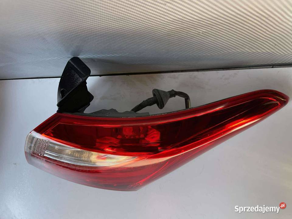 HYUNDAI I30 PRAWA LAMPA TYŁ KOMBI prawe wielkopolskie Ostroróg
