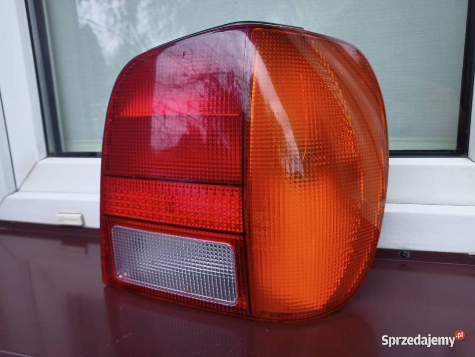 VW Polo III 6N lampa tył tylna prawa wkład osobowe Sieradz