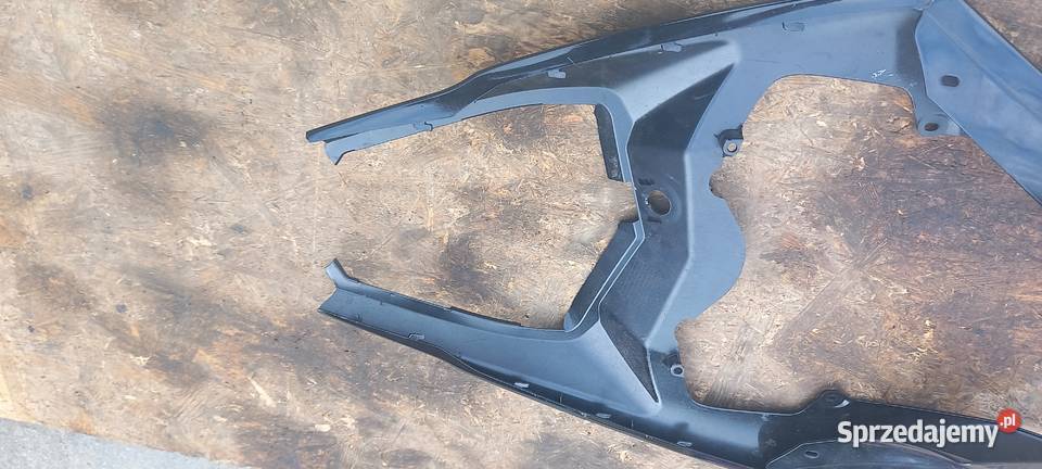 YAMAHA R1 RN22 owiewka ogon zadupek Poznań