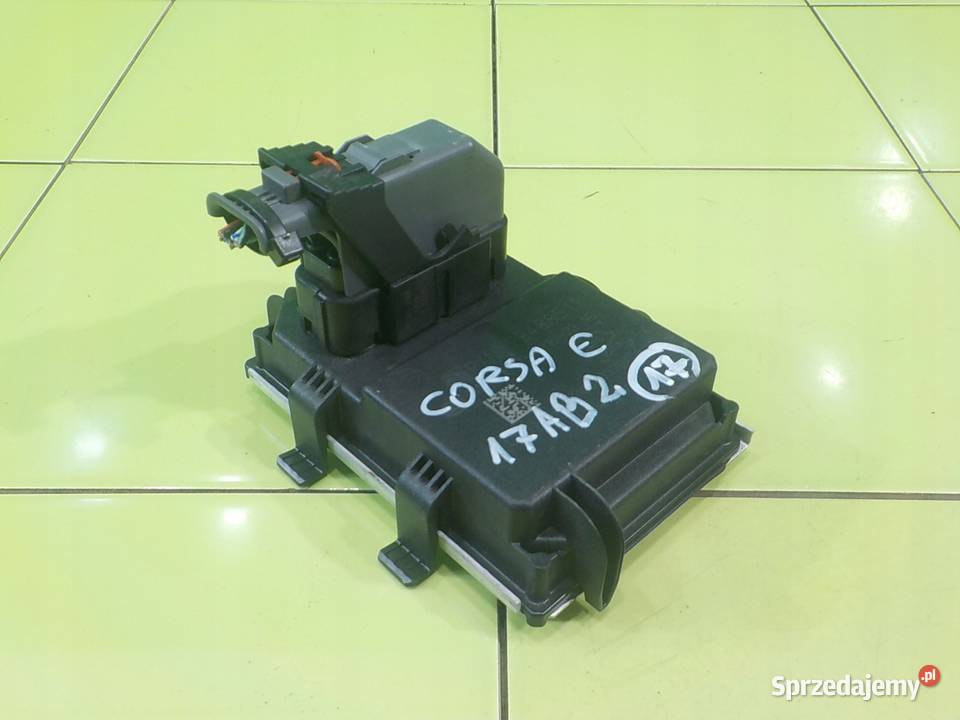 OPEL CORSA E 10 T 15r HB 3D modul pompy paliwa Suków