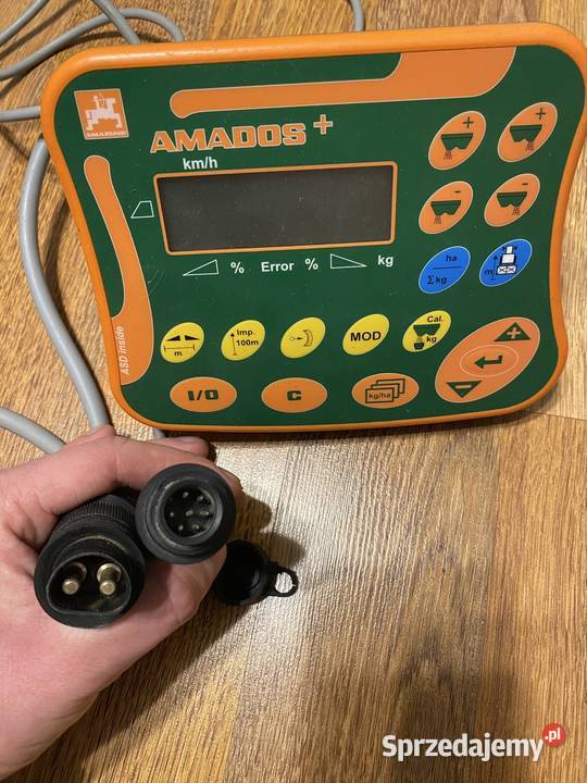 Rozsiewacz AMAZONE M 1001 SBS AMADOS Plus nieuszkodzony Kłodawa