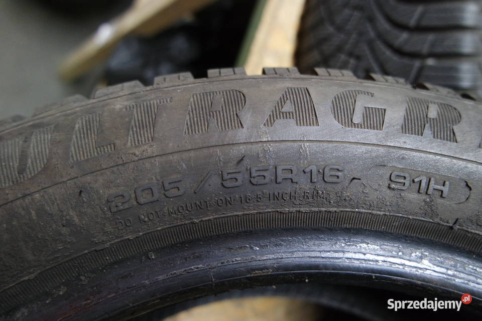 Komplet opon zimowych 20555 R16 Goodyear Poznań