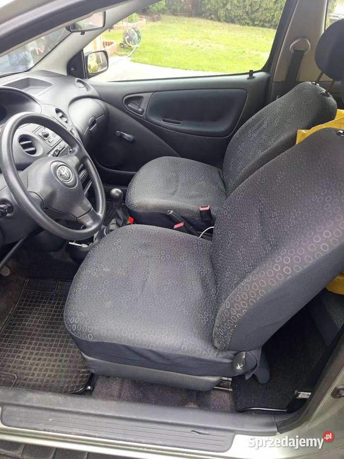Toyota Yaris 10 2003r mazowieckie Stary Łajszczew
