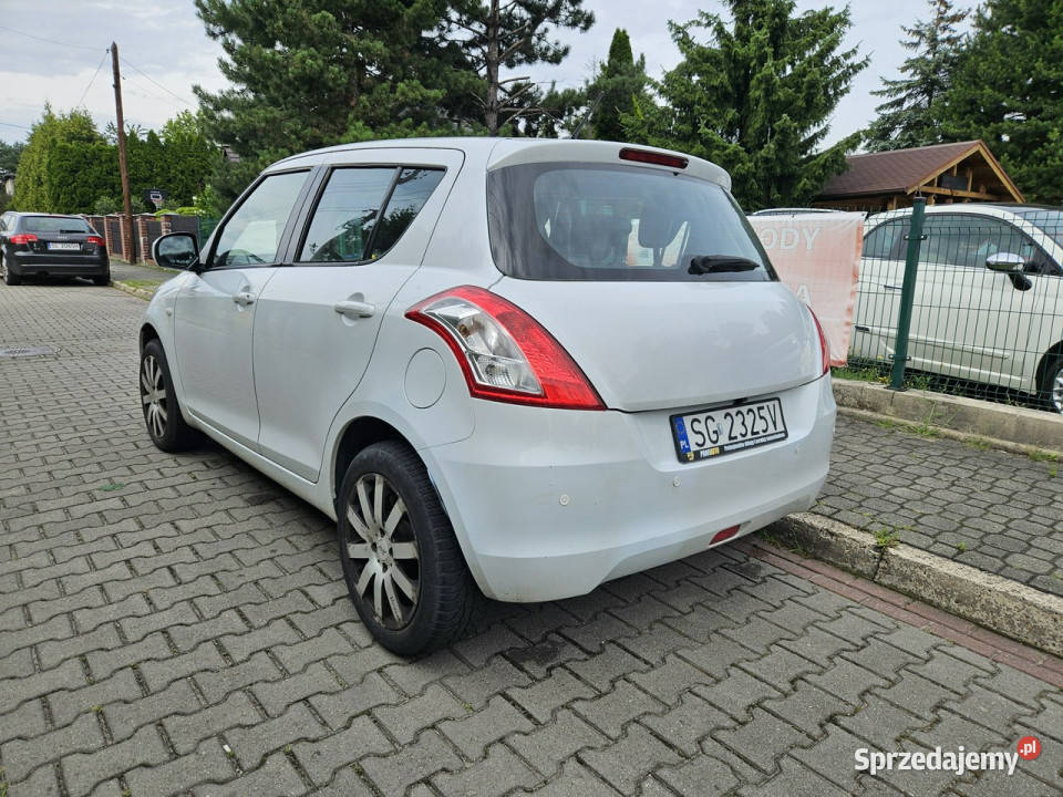 Suzuki Swift 4 x 4 Klimatyzacja Podgrzewane Ruda Śląska sprzedam