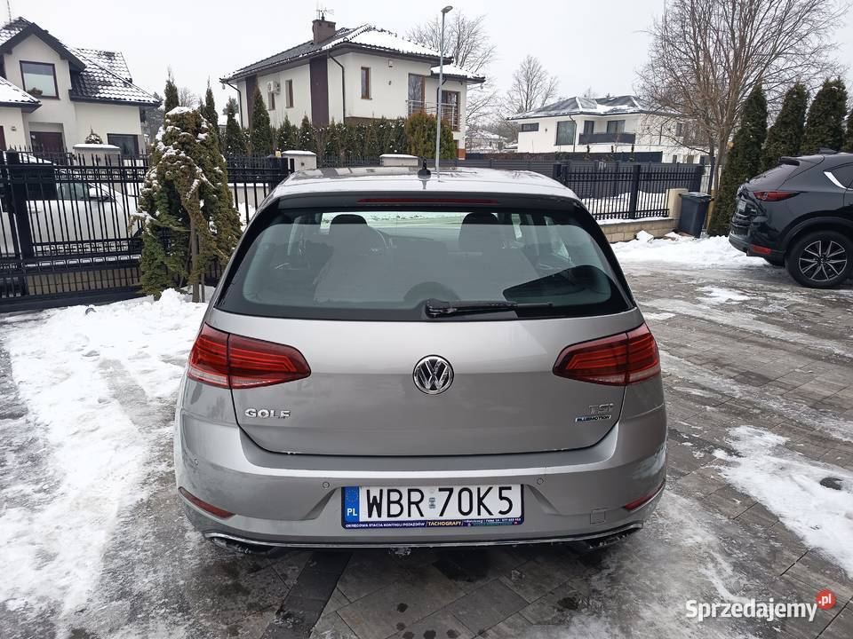 VW Golf VII 15Tsi 130os bogata