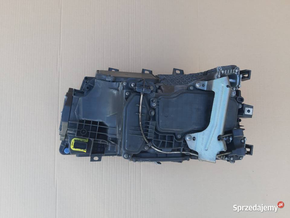 SCANIA R S REFLEKTOR PRAWY LAMPA PRAWA FULL LED Trzciel