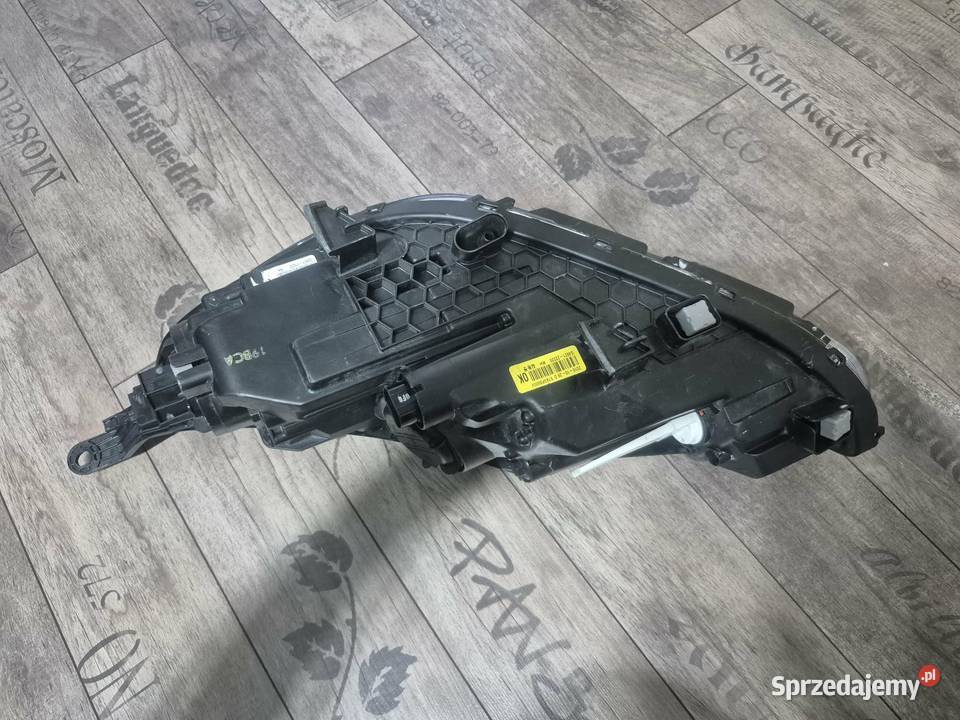 Lampa prawa przednia Hyundai I30 III Europa osobowe