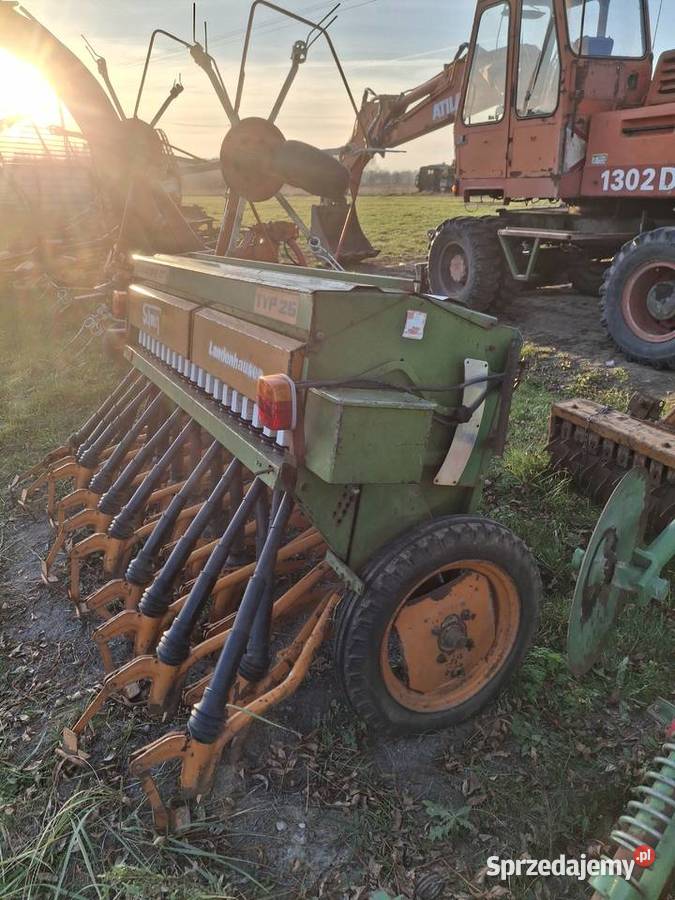 Zgrabiarka fella Deutzfahr Radoszyce