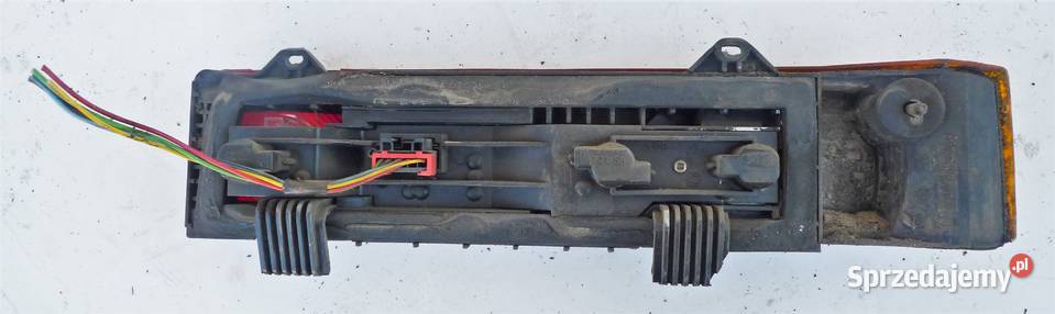 Lampa tylna Fiat Cinquecento CC lewa z żarówkami