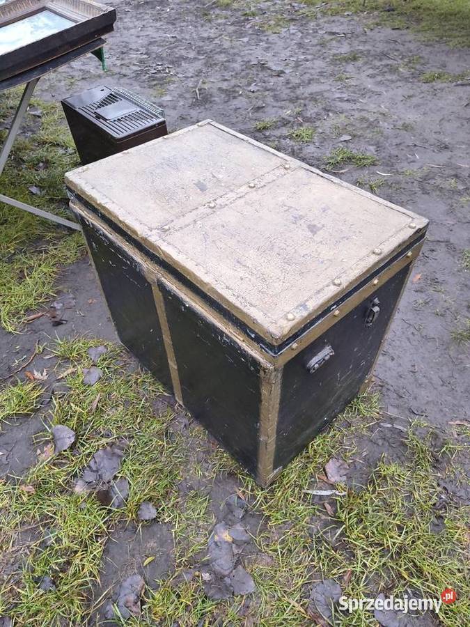 Stary kufer skrzynia Chorzew sprzedam
