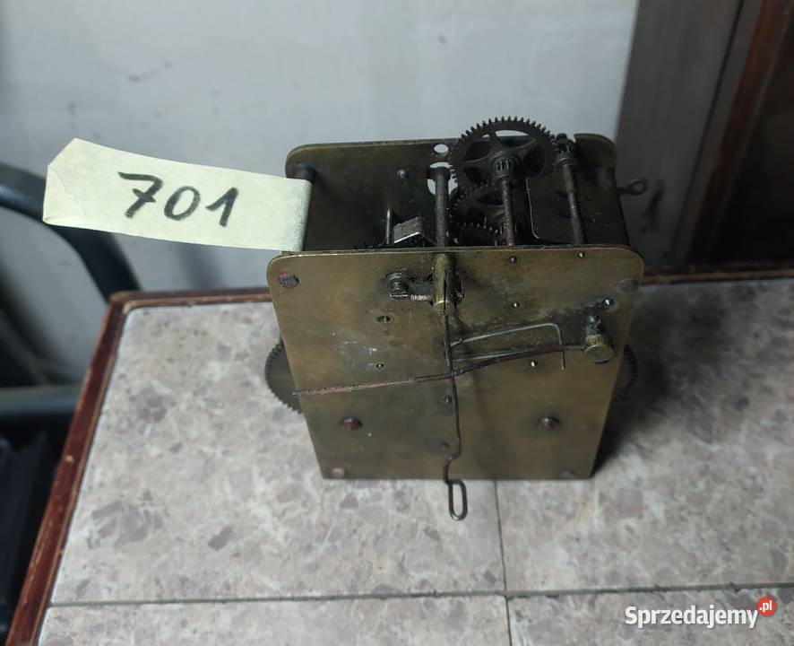701 Mechanizm starego zegara ściennego HAU pomorskie