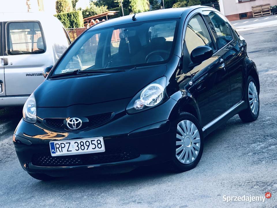 Toyota Aygo 10 VVTi KLIMATYZACJA 5drzwi BLACK Przeworsk