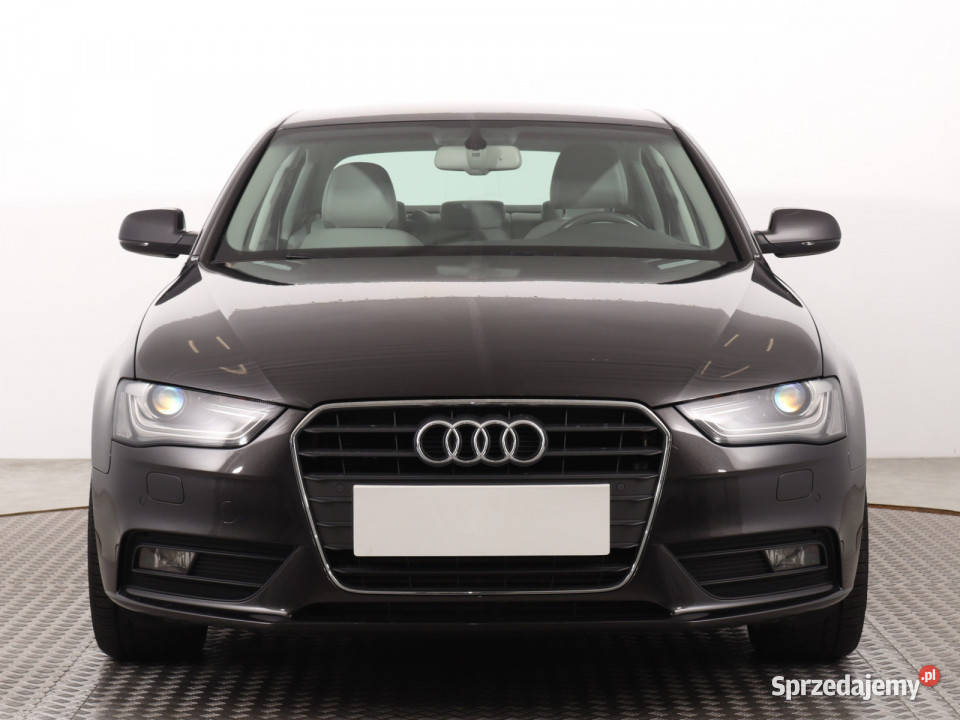 Audi A4 20 TDI światła przeciwmgielne A4