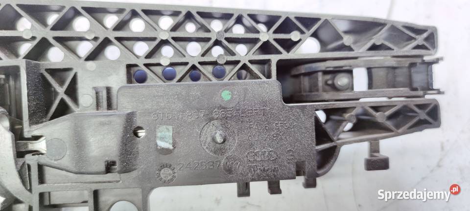 KLAMKA LEWA AUDI A1 A4 A5 Q3 Q5 8T0837885 LZ5A osobowe Przystajń sprzedam
