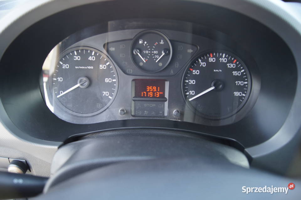 Ładny nie zmęczony Mały przebieg Warszawa