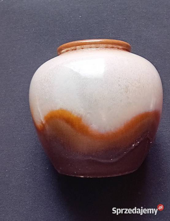 Wazon Fat Lava w formie kuli DuemlerBreiden Porcelana i szkło Koźminek