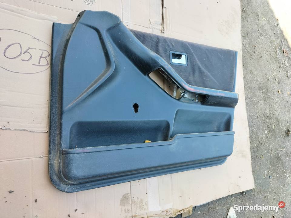 AUDI 80 B3 80B3 BOCZEK DRZWI PRAWY PRZÓD PRZEDNI osobowe lubelskie