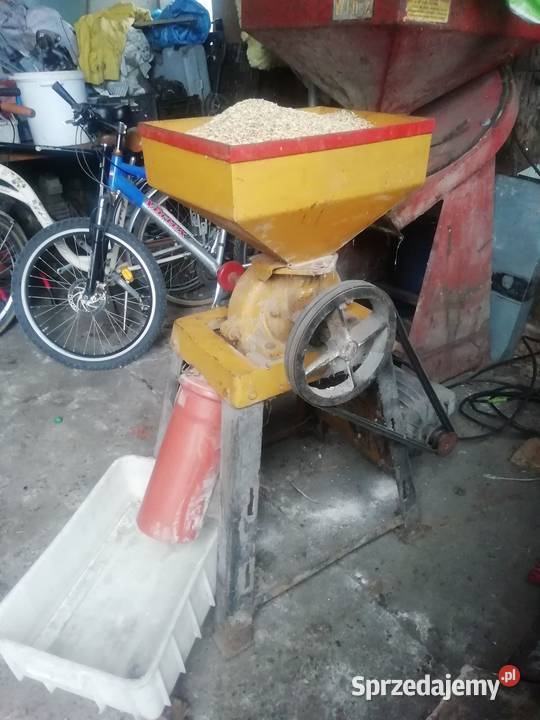 sprzedam śrutownik tarczowy mały z silnikiem 4 sprzedam