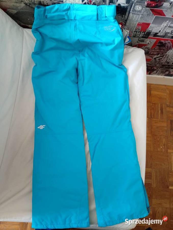Kurtka i spodnie zimowe dziecka 4F Kraków