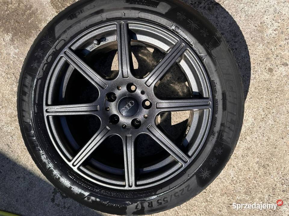 Audi Felgi z oponami 4sztuki 225 55R17