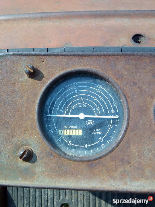 Władimirec T25 z pługami i bronami nieuszkodzony Piaski