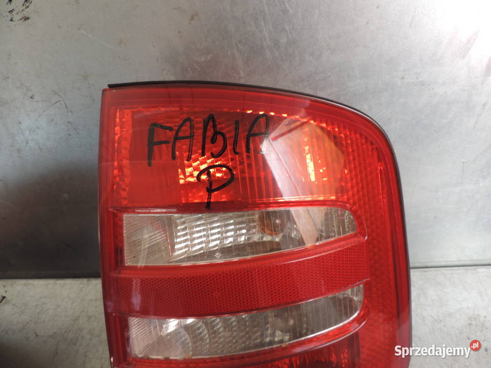 LAMPA PRAWA TYLNA SKODA FABIA I SEDAN LIFT Prawe małopolskie Nowy Sącz