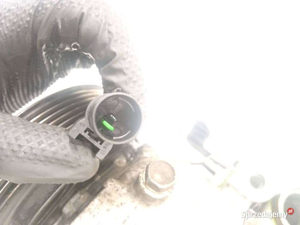 SPRĘŻARKA KLIMATYZACJI 977012B100 20 CRDI Kia osobowe Kompresory klimatyzacji sprzedam