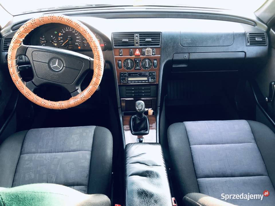 MercedesBenz C220 D W202 22 DIESEL Sedan 95KM Klasa C