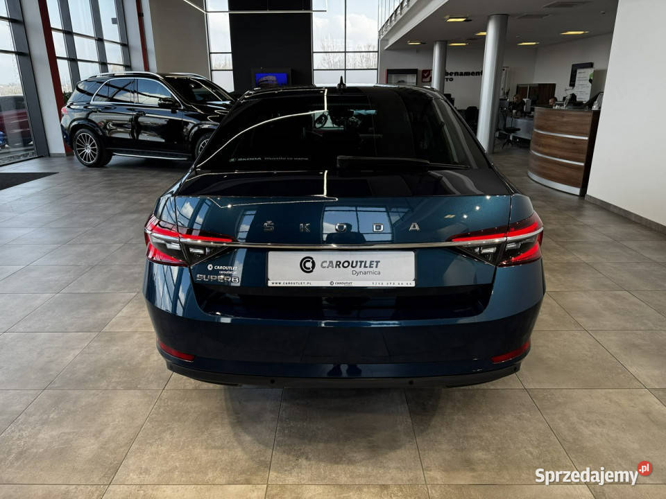 koda Superb Style 20TDI 150 M6 20202021 r salon zielony Myślenice