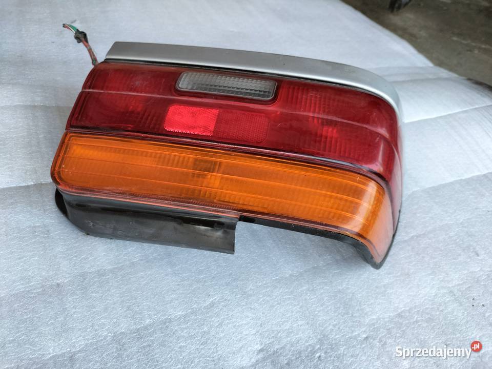 LAMPA TYŁ TYLNA TOYOTA COROLLA E10 LEWA Kamień-Kolonia
