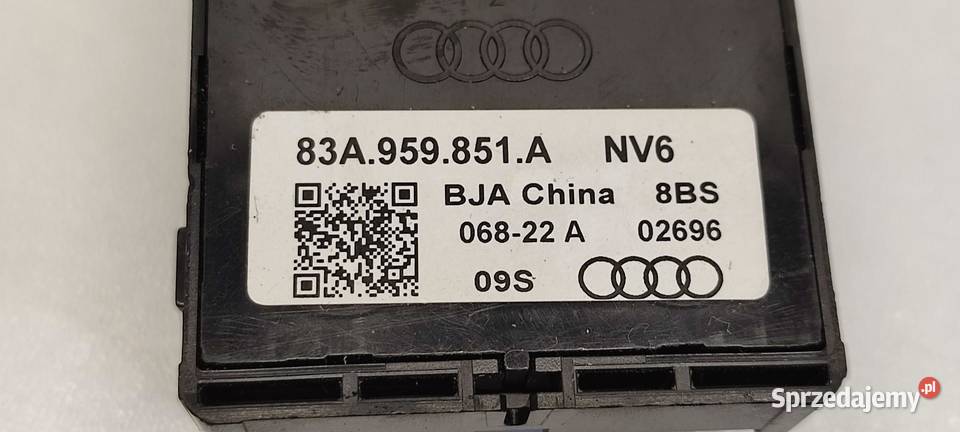 AUDI Q3 83A PRZEŁĄCZNIK SZYB 83A959851C osobowe