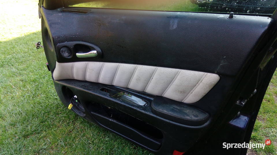 Drzwi prawy przód Alfa Romeo 166 granatowe części blacharskie małopolskie Tarnów