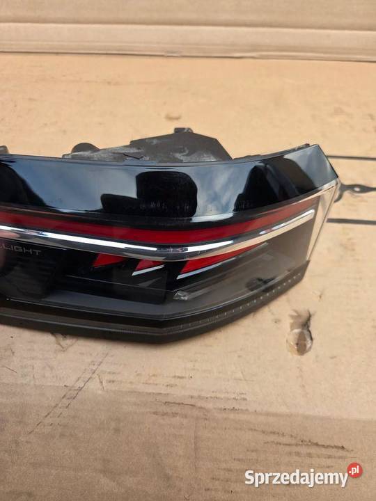 Lampa lewa lewy tył tylna VW Passat IX B9