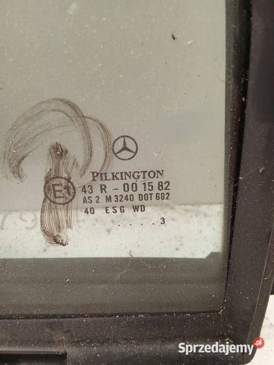 Szyba Trójkątna Prawa Tylna Mercedes W203 00 Bralin