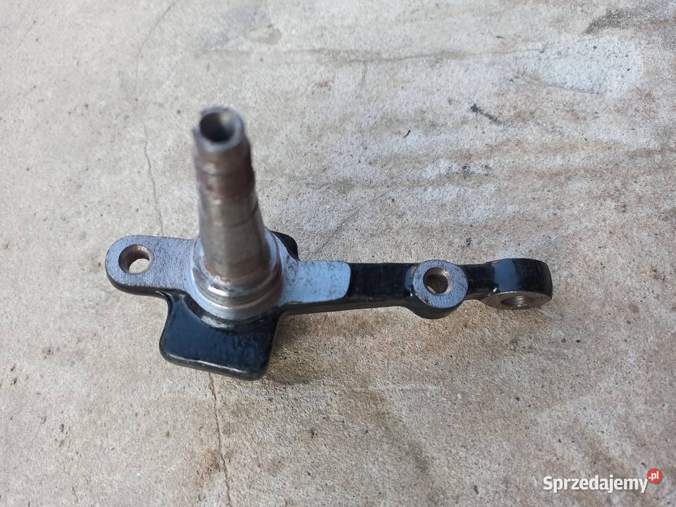 Nieużywana zwrotnica lewa Fiat 126 ST Sieradz