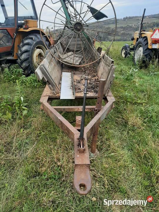 Przyczepa na drewno ziemniaki itp z hamulcem